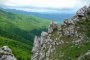  Жена на 60 години е загинала на място, падайки от върха на било в Стара планина, съобщиха от Планинската спасителна служба в Троян. Сигналът за инцидента е получен в 11:07 ч. Група от шестима души са се движели по пътеката от хижа „Козя стена“ към хижа „