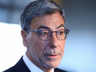   След като не го направи президент и премиер, Радев пуска Д.Вълчев за конституционен съдия?