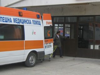 Хаос в здравеопазването със закриването на Спешните центрове и РЗИ-тата от новата власт: Ексминистър