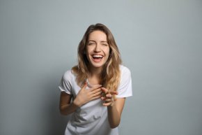Учени създадоха карта на най-гъделичкащите места по човешкото тяло