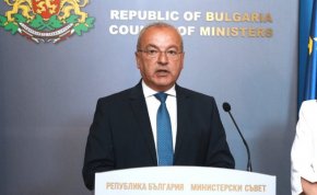 Донев получи седмица отсрочка да реши ще даде ли Пловдивския панаир на Гергов