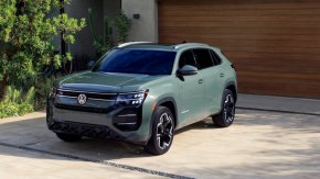 Volkswagen Atlas Cross Sport 2027 идва с 282 к.с., 15-инчов екран и по-нисък разход