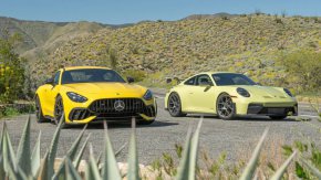 Porsche 911 GT3 срещу Mercedes-AMG GT63 Pro: 502 срещу 603 к.с. и над 100 000 долара разлика в цената