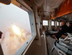 Руските ракетни изпитания край спорните острови разгневиха Япония
