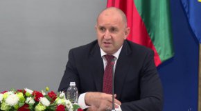 Да идват да подписват публично договорите за милиони в Министерския съвет, за да им видим лицата: Радев