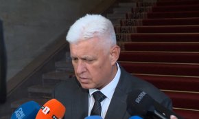 Офицер е уволнен заради нарушения при обществени поръчки