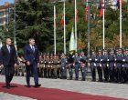 Румен Радев посрещна Роберт Фицо с почетен караул на площад 