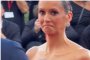 Нина Добрев в неловка ситуация на кинофестивала във Венеция