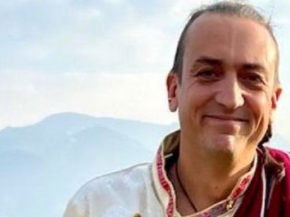 Открити са снимки на Калушев и баща му с голи младежи:  Росен Йорданов