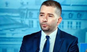 Крайната цена на дизела не зависи от петрола, както и от акцизи и ДДС, а от котировката: Славчо Василев,  лаф на деня