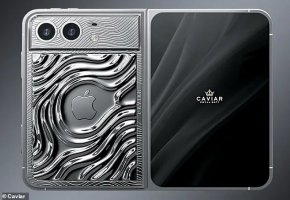 Сгъваем iPhone от сребро се продава за над 21 000 долара