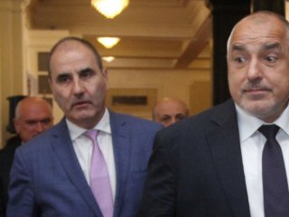 Как Цветанов се провали да поднесе ГЕРБ на Радев?