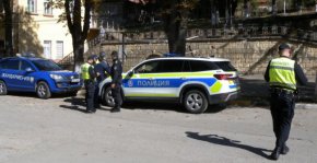 Бомбени заплахи в 4 града, евакуираха съдилища, прокуратура и болница