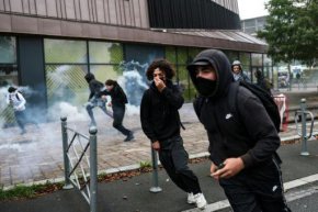 Готвят забрана на Европейския ляв алианс заради безредиците във Франция