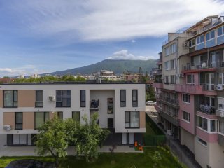 Катастрофален срив на имотния пазар, под нивото от ковидната 2020г.
