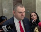    Нощем,вместо за съпругата си, Демерджиев мисли за мен: Д.Пеевски, Лаф на деня