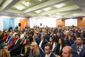 Йотова и Вълчев разговаряха със студенти и преподаватели в София