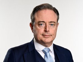 ЕК няма да предлага ново изземване на замразени руски активи: Белгийският премиер
