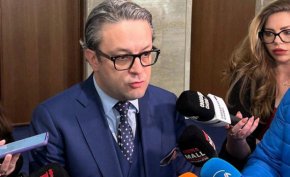 Тома Биков: Големият опонент на Йотова е Румен Радев