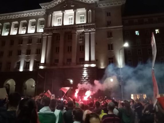 Протестите в София: Ден 8