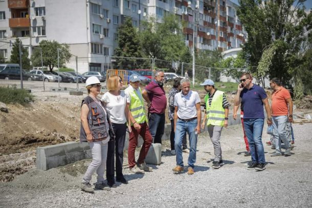 Завършват последния участък от бул. Монтевидео до началото на учебната година