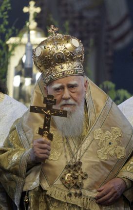 Почина Патриарх Максим