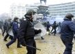 Полицията разгонва студентски протест в София,14.01.2009. 