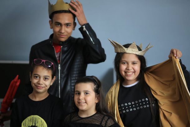Изложба на деца от Филиповци и Факултета