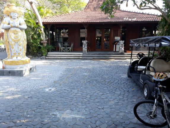 Бали
